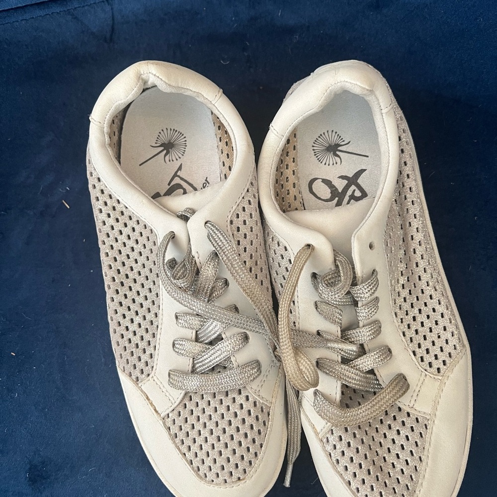 OTBT Joyce silver and gray Perforated Sneakers Casual Streetwear